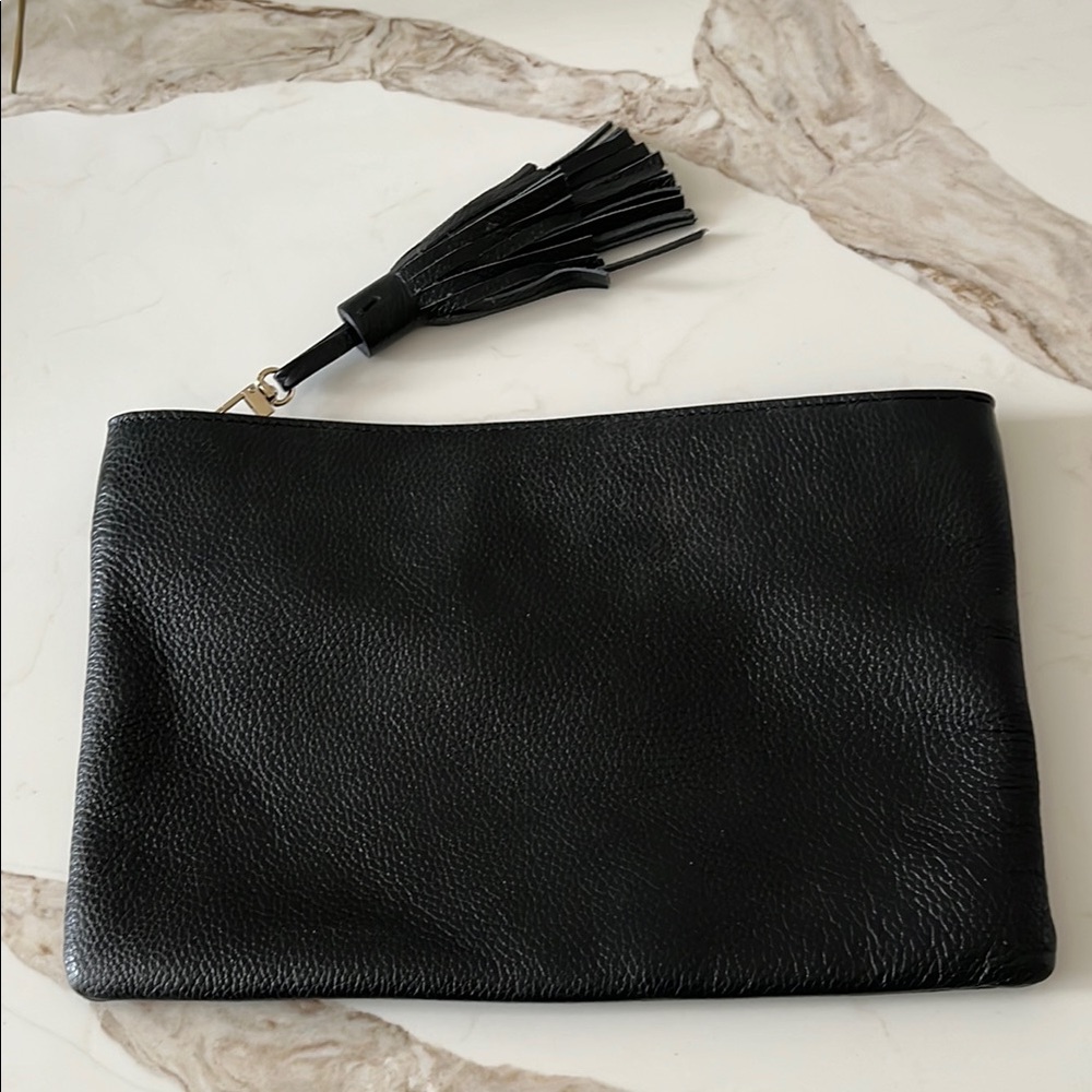 EUC Jules Kae black leather lined clutch top zipper large tasselled zipper pull